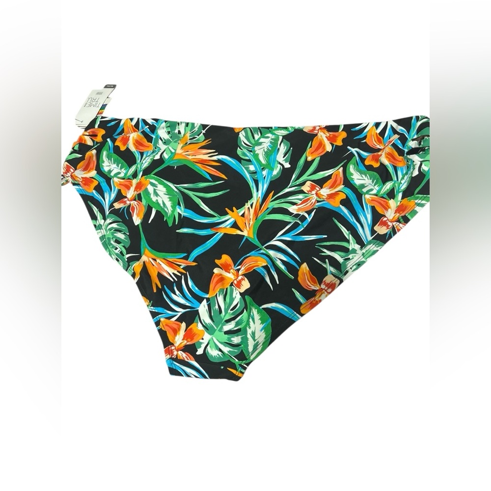 NWT Bikini Bottom    - Picture 10 of 16